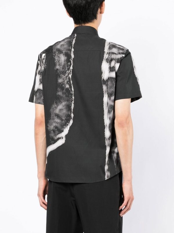 Graphic-Print Short-Sleeved Shirt Supply